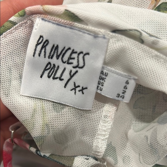 Princess Polly Fallen Roses Tank - Picture 2 of 6